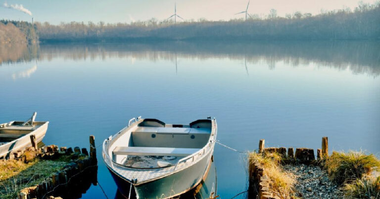 Boote an der Ville Seenplatte